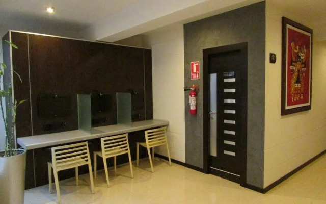 Awqa Classic Hotell