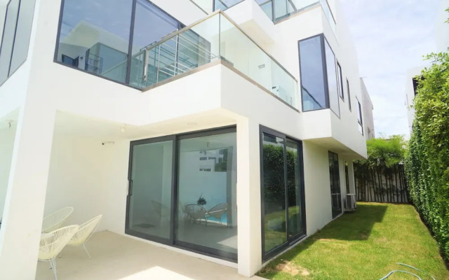 Private Pool Villa in Central Pattaya - Palmc7