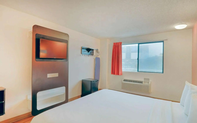 Motel 6 Los Angeles, CA - Los Angeles - LAX