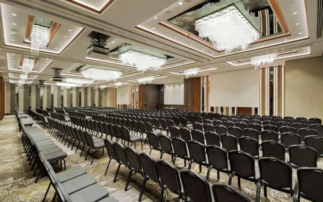 DoubleTree by Hilton Hotel Istanbul - Piyalepasa