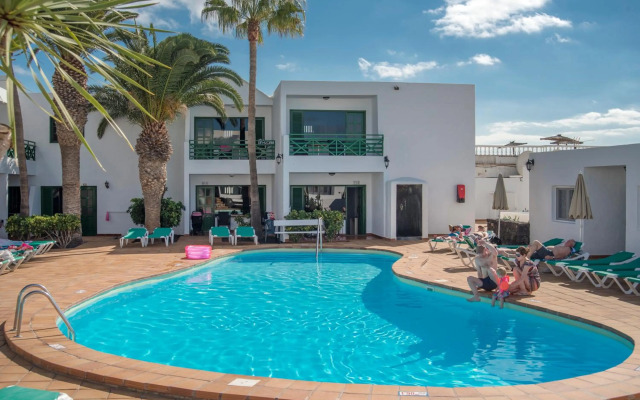 Rocas Blancas Apartments