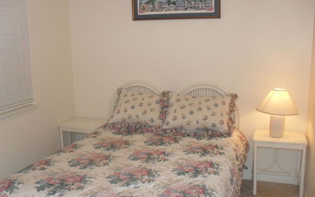 Seascape Deluxe Beach Condos by A B Sea Rentals