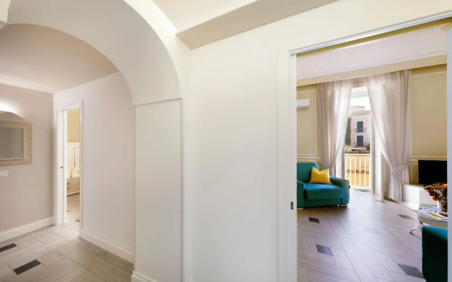 YourHome - Royal Blue Suite