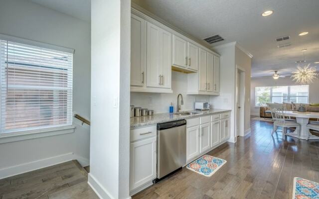 Beach Escape One - Luxury Townhome