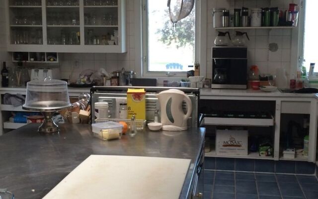 Prairie Schooner Inn