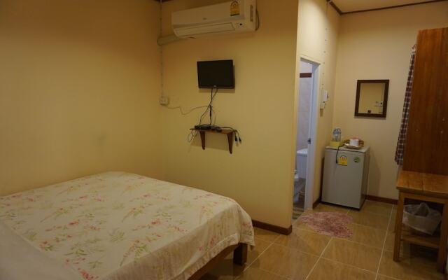 Ruean Bua Resort