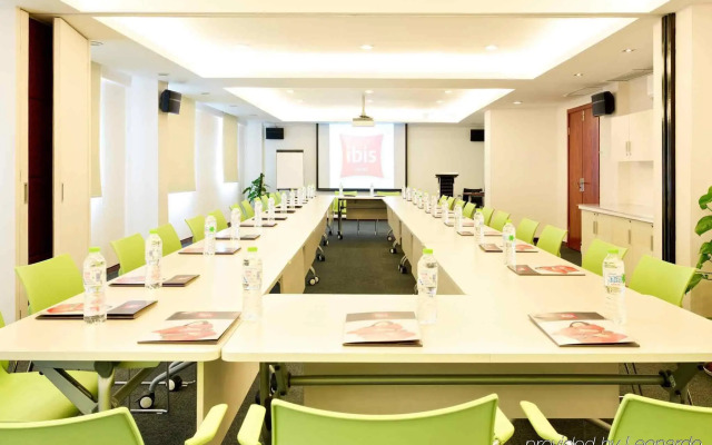 ibis Nanjing Zhonghua