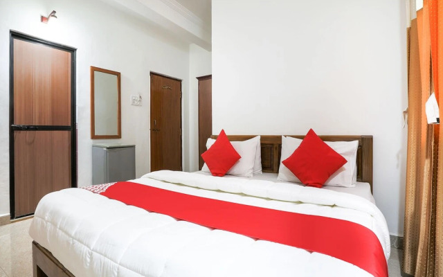 OYO 38418 Rosy Guest House