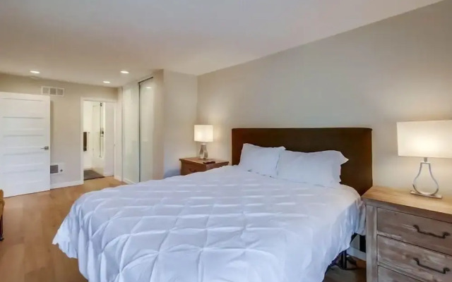 Luxury Ocean View Condo features Direct Access to Beach SBTC331 by RedAwning