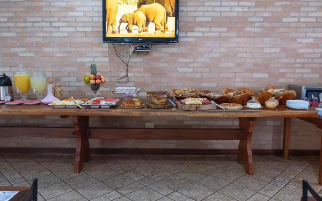 Hotel Vila das Palmeiras