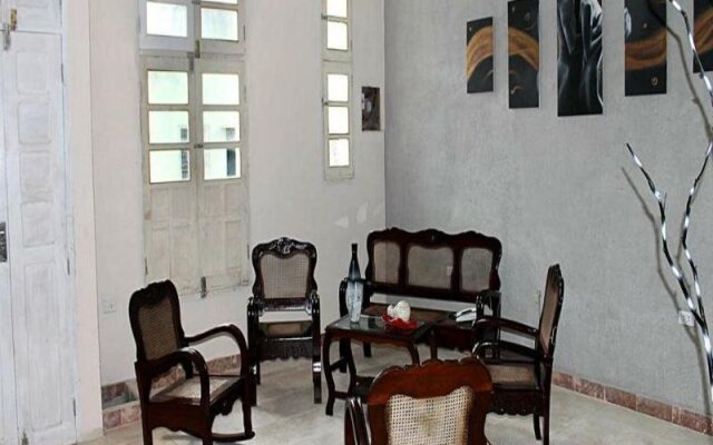 Hostal Sky View
