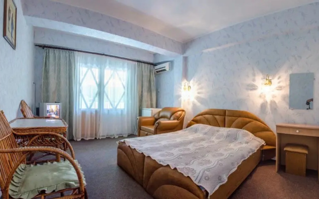 Sunrise Hotel