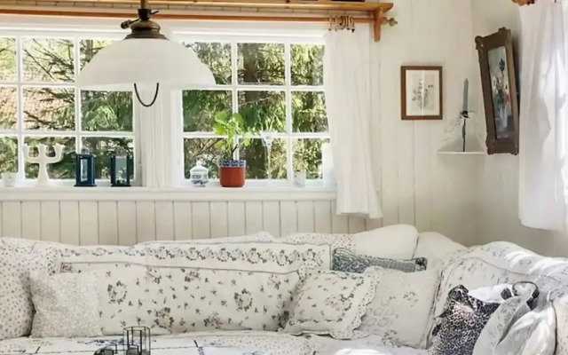 6 Person Holiday Home in Hollviken