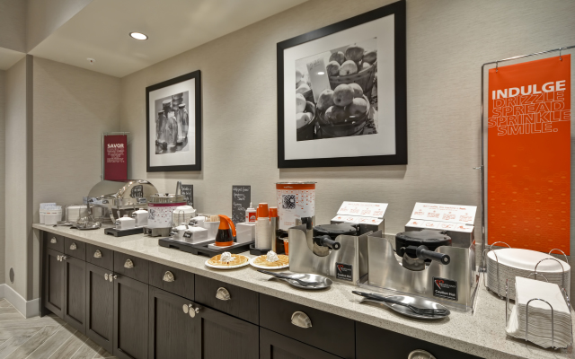 Hampton Inn Livonia Detroit