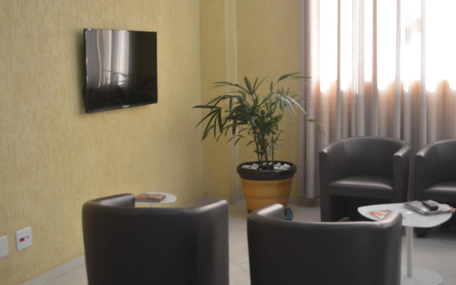 Hotel Calstar