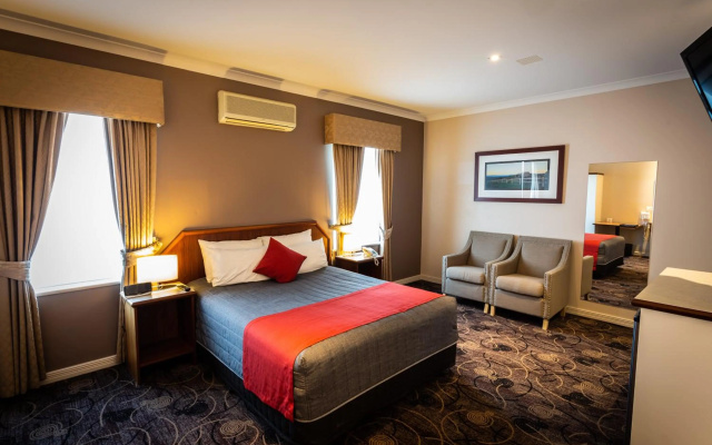 Quality Hotel Bayswater – Guest Rooms – Perth