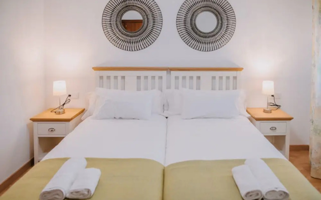 Puente De La Esperanza City Center