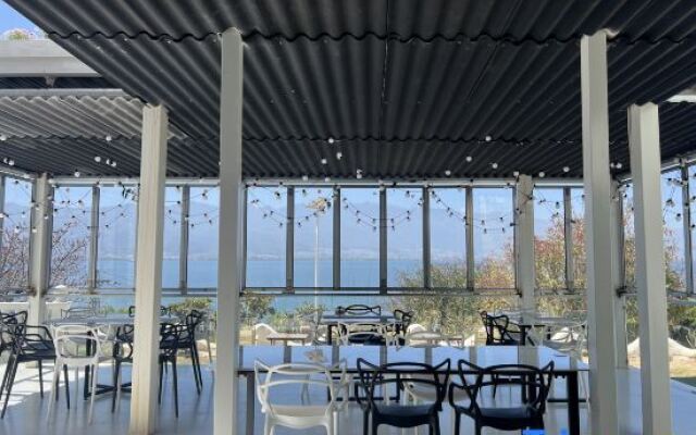 Dali Biyue Sea View Hotel