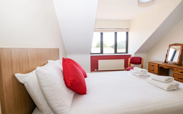 Flat 34 - Marine Court