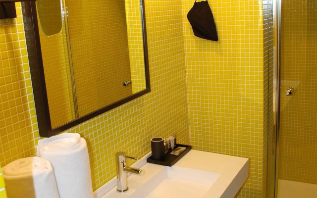 Pont Levis Hôtel By Franck Putelat