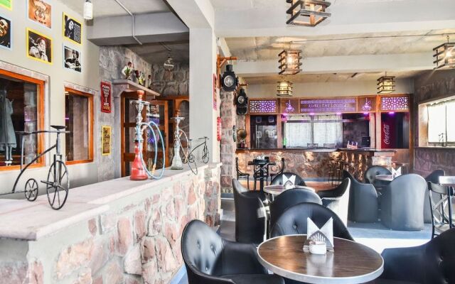 Capital O 35409 Hotel Megh Niwas