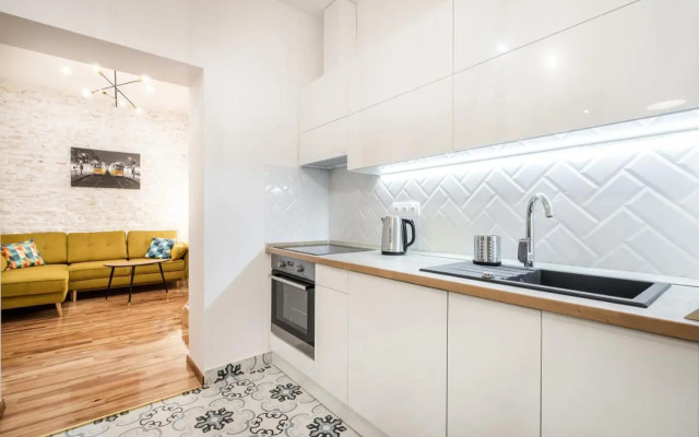 Architecture Fan's Apartment near Opera House
