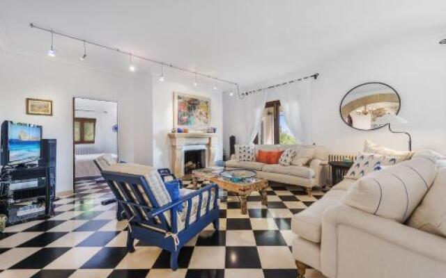 Can Punxa Dalt - Traditional Villa with Heatable Pool