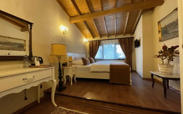 Sakli Tas Konak Otel
