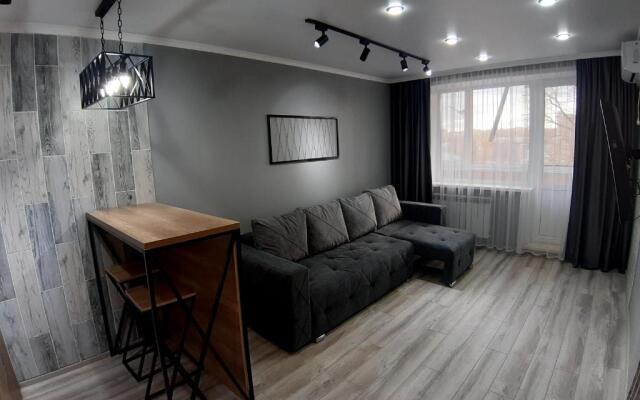 Apartment lux Tolstogo 90. Апартаменты люкс Толстого 90