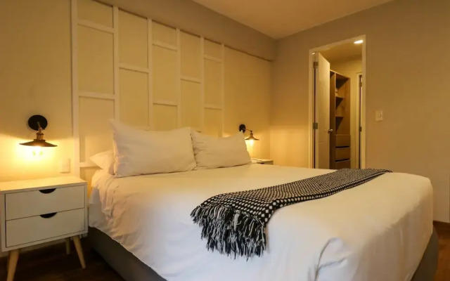 w Splendid 1BR With Balcony in Miraflores