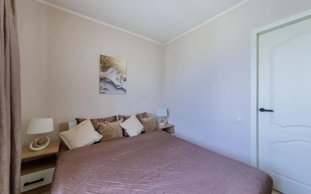 ApartLux in Volkov Lane