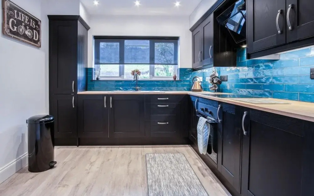 Wiston Street - 2 Bedroom Holiday Home - Pembroke