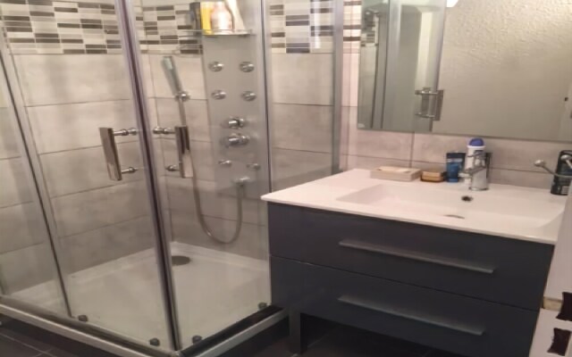 Chalet Loan 10/11 Personnes à Montgenèvre