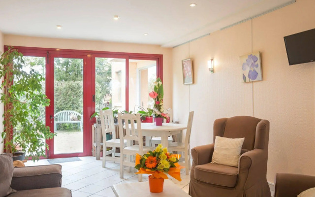 Logis Hôtel La Terrasse Fleurie