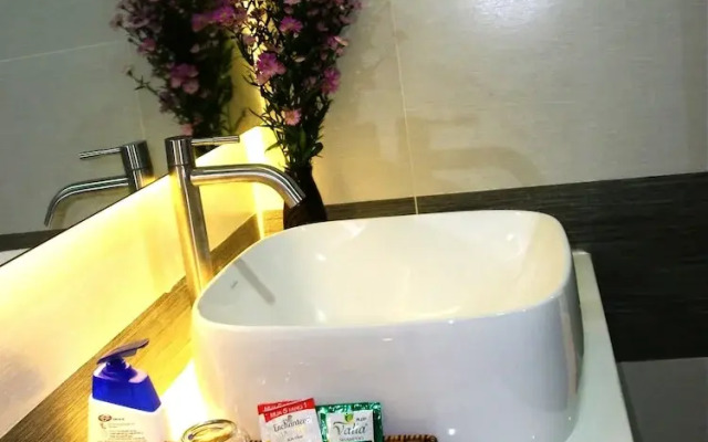 Studio Apartment near Airport
