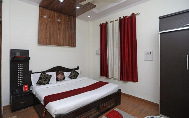 The Castle By OYO Rooms