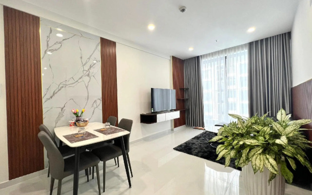 The Emerald Golf View