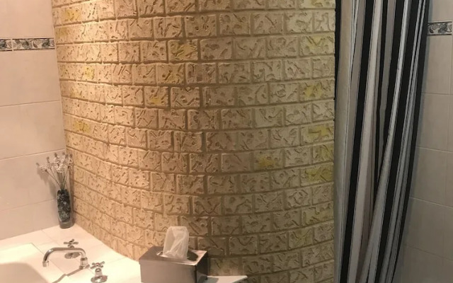 Atina Rocks Country Homestead