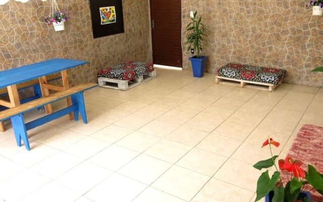 Little Hostel BC