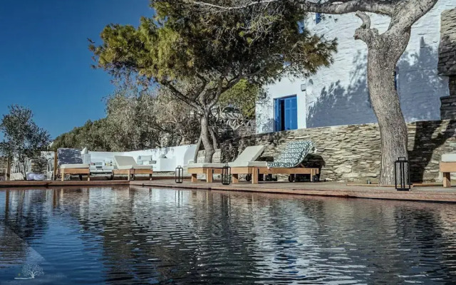 Zen Blue Suites Luxury and Nature in Kea