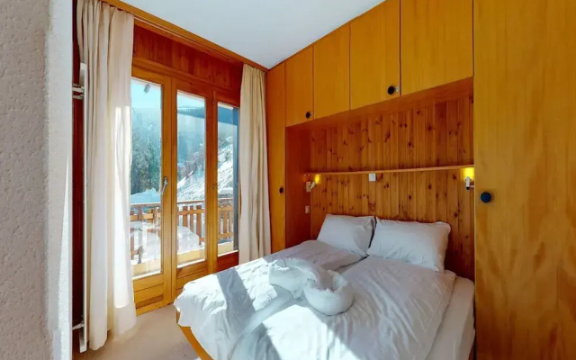 Stunning Apartment With Valley and Mountains
