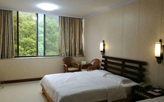 Dinghu Summer Resort – Guest Rooms – Zhaoqing