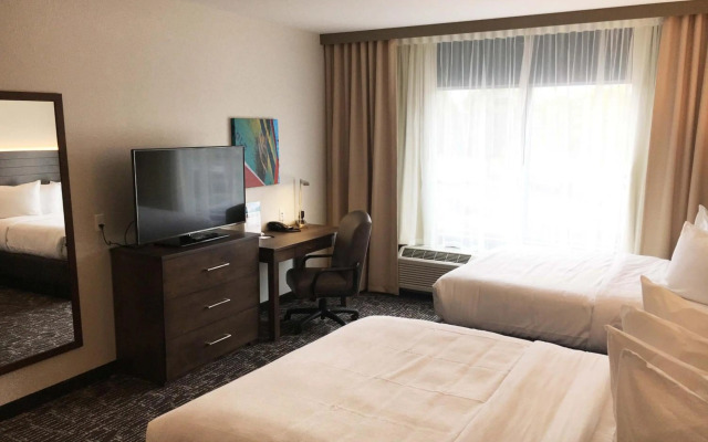 Gundersen Hotel & Suites