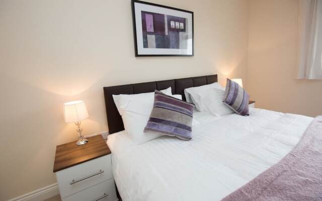White Star Apartments