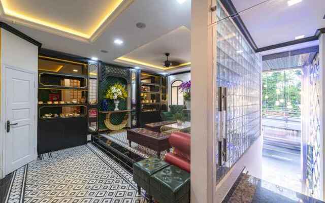 Vy Vy Airport Hotel