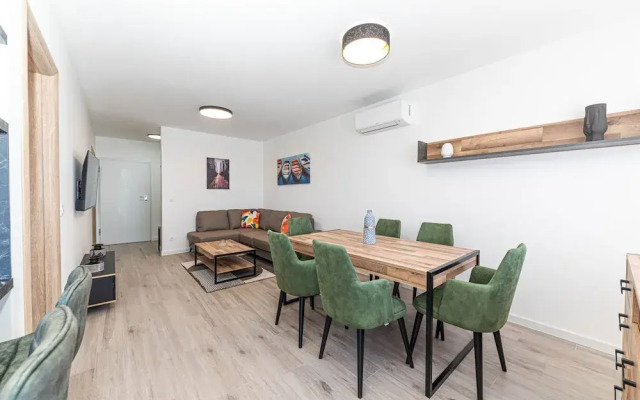 Elegant Kastel Novi Apartment With Sea View Balcony