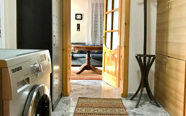 Lovely Apartment in front of the Lake