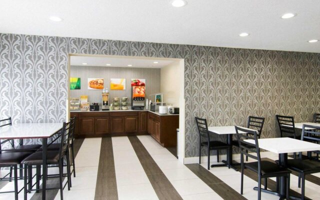 Motel 6 Charlotte, NC – Airport South