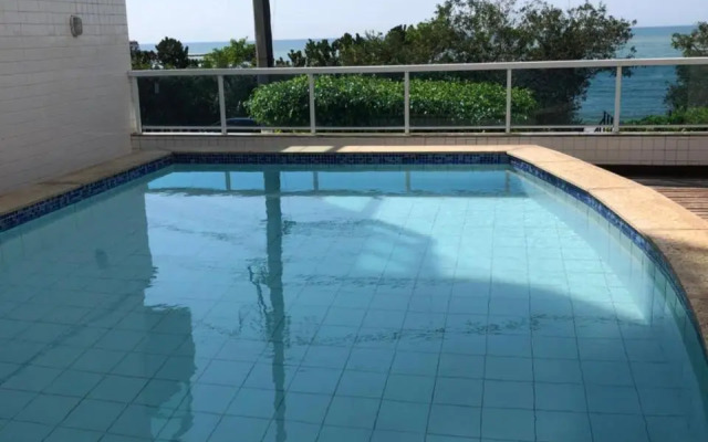 Apartamento peracanga com vista para o mar