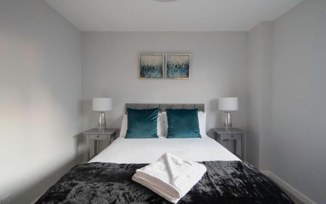 Luxury 2 Bed 2 Bath - Free Parking